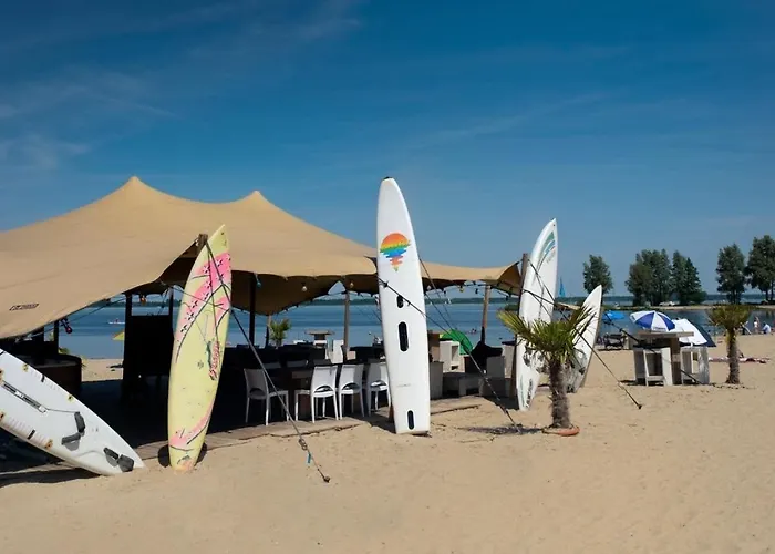 Luxus Cube Meerblick Veluwemeer Am In Erster Reihe Сasa de vacaciones Hulshorst