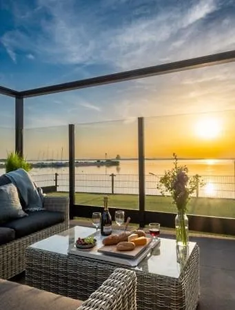 Дом отдыха Luxus Cube Meerblick Veluwemeer Am In Erster Reihe Хульсхорст